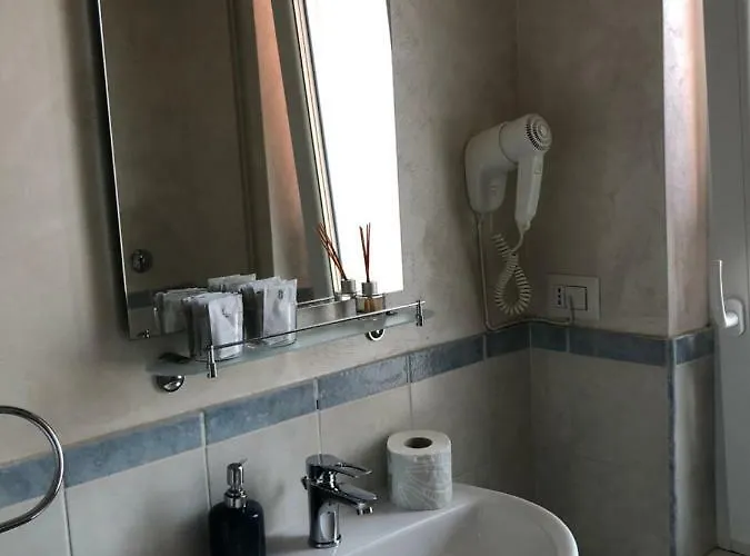 Isabel 4*